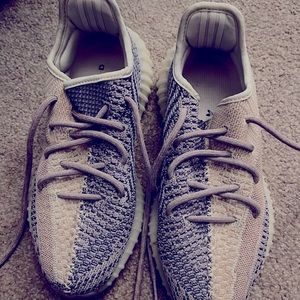 Yeezy Adidas Boost 350 V2 Sneakers - Worn once